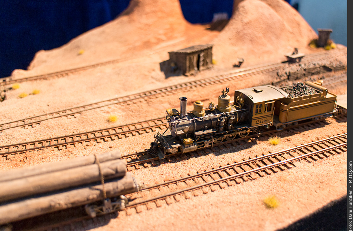 D&RGW Steam Locomotive C-16 #268 Bumble Bee
