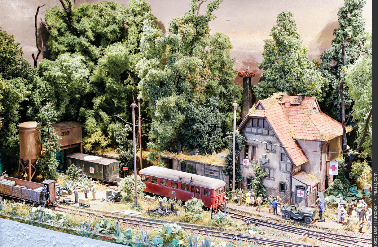 Lazarettwagen + Dieseltriebwagen