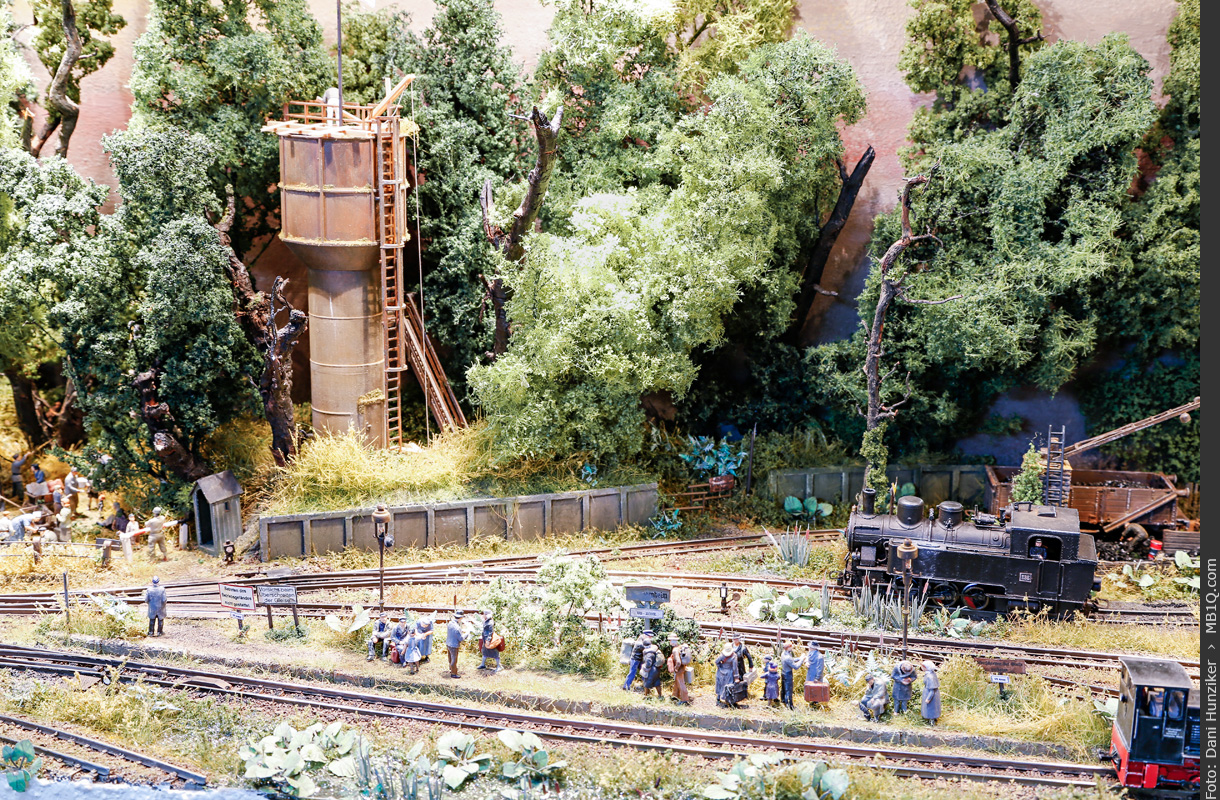 Wasserturm + Dampflokomotive