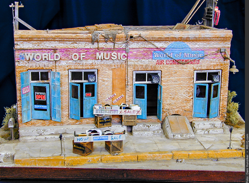 Record Shop ‹World of Music› im Massstab 1:48
