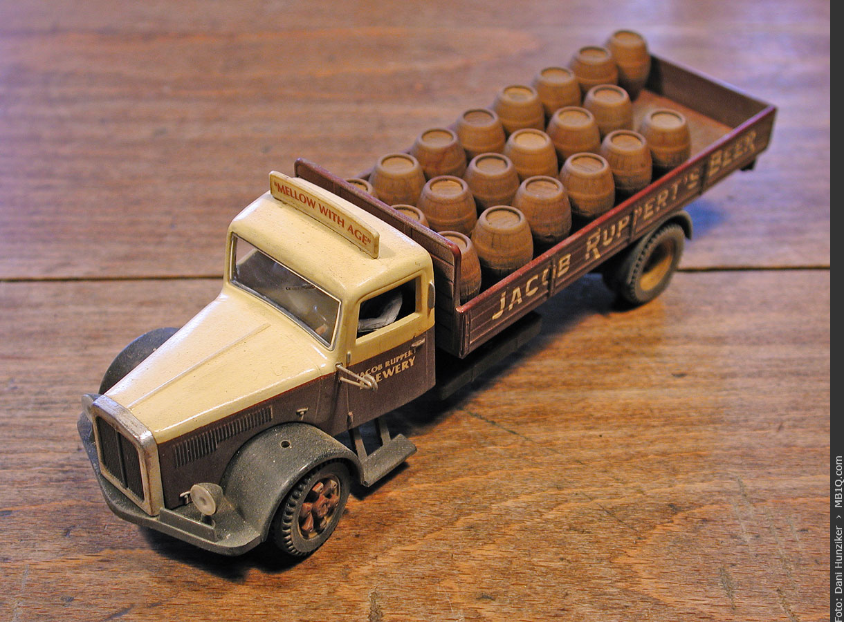 Corgi: White Brewery Truck «Jacob Ruppert’s Beer» [98458]